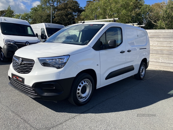 Vauxhall Combo CARGO L2 DIESEL in Down