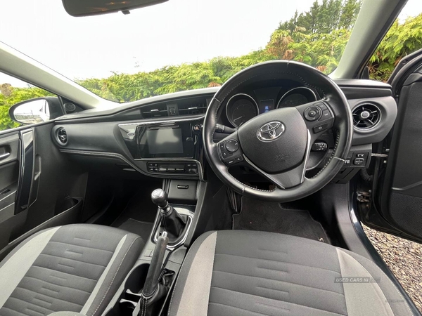 Toyota Auris DIESEL HATCHBACK in Tyrone