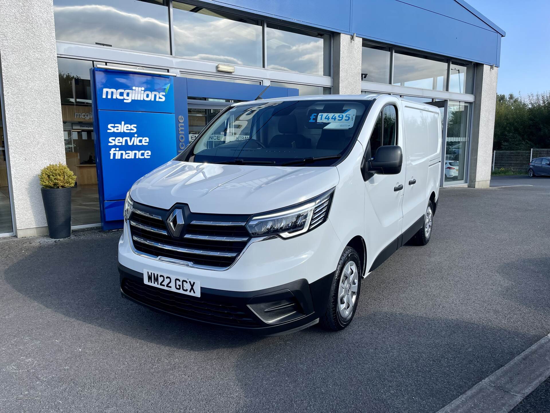 Renault Trafic SWB DIESEL in Tyrone