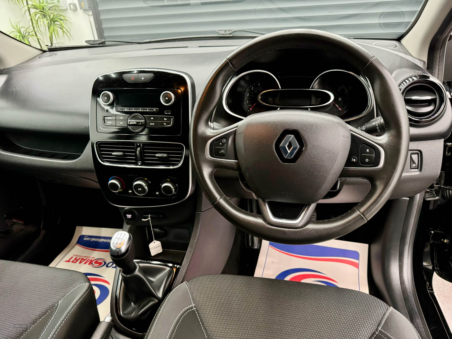 Renault Clio 1.5 DCI 90 in Derry / Londonderry