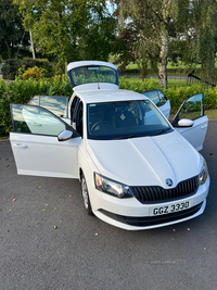 Skoda Fabia 1.0 MPI 60 S 5dr in Down