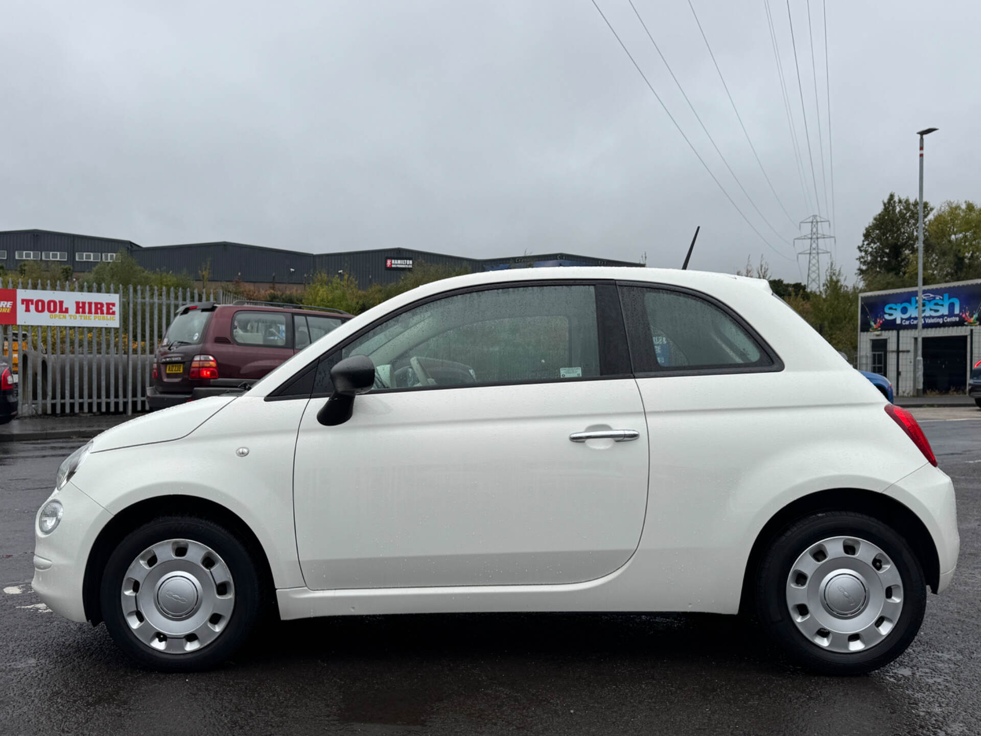 Fiat 500 HATCHBACK in Down