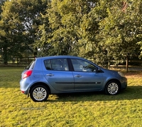 Renault Clio 1.2 16V Expression 5dr in Down