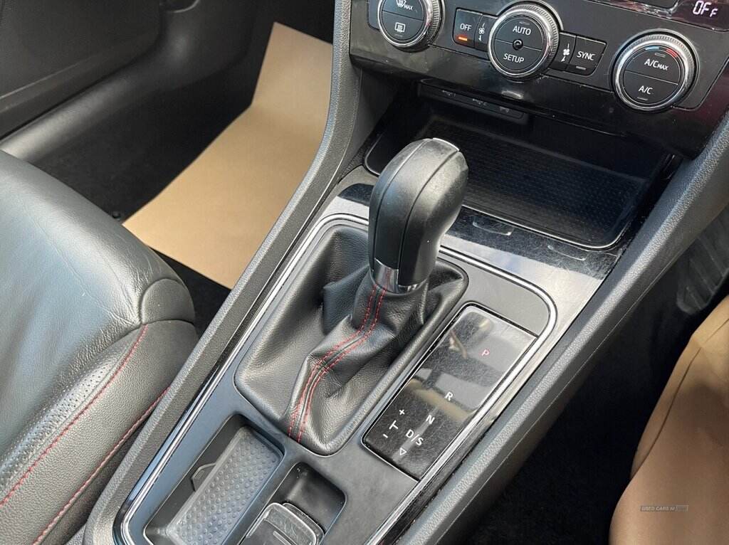 Sep 2019 Seat Leon 2.0 TSI 190 FR Sport [EZ] 5dr DSG