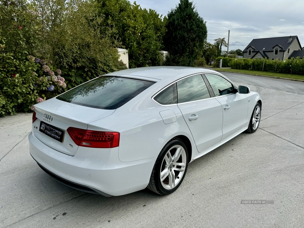 Audi A5 DIESEL SPORTBACK in Down