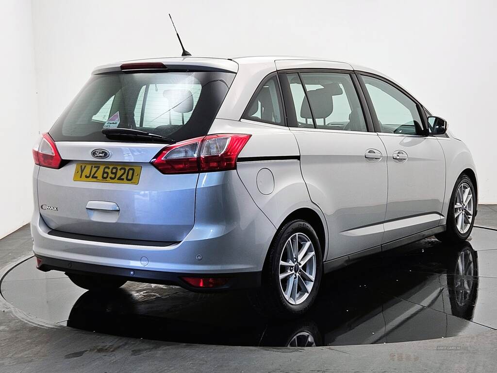 Ford Grand C-MAX Zetec in Antrim