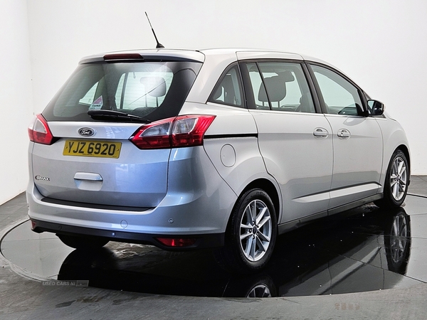 Ford Grand C-MAX Zetec in Antrim