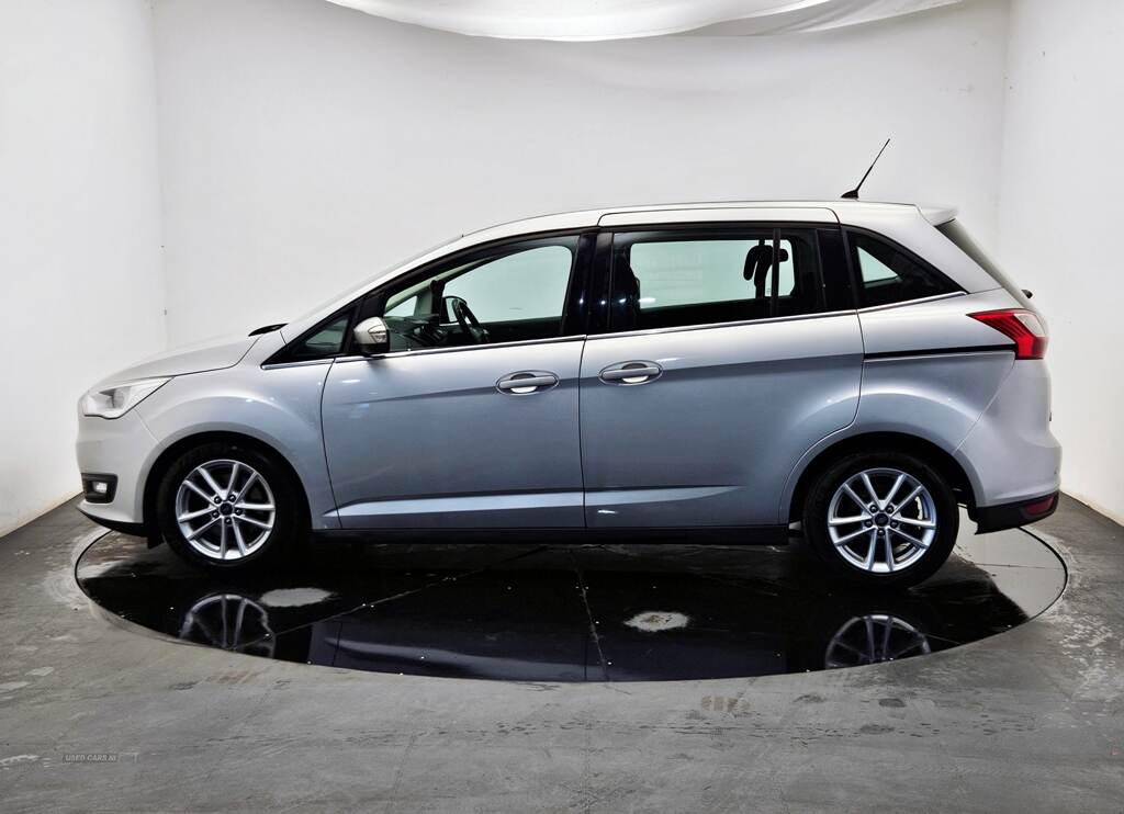 Ford Grand C-MAX Zetec in Antrim