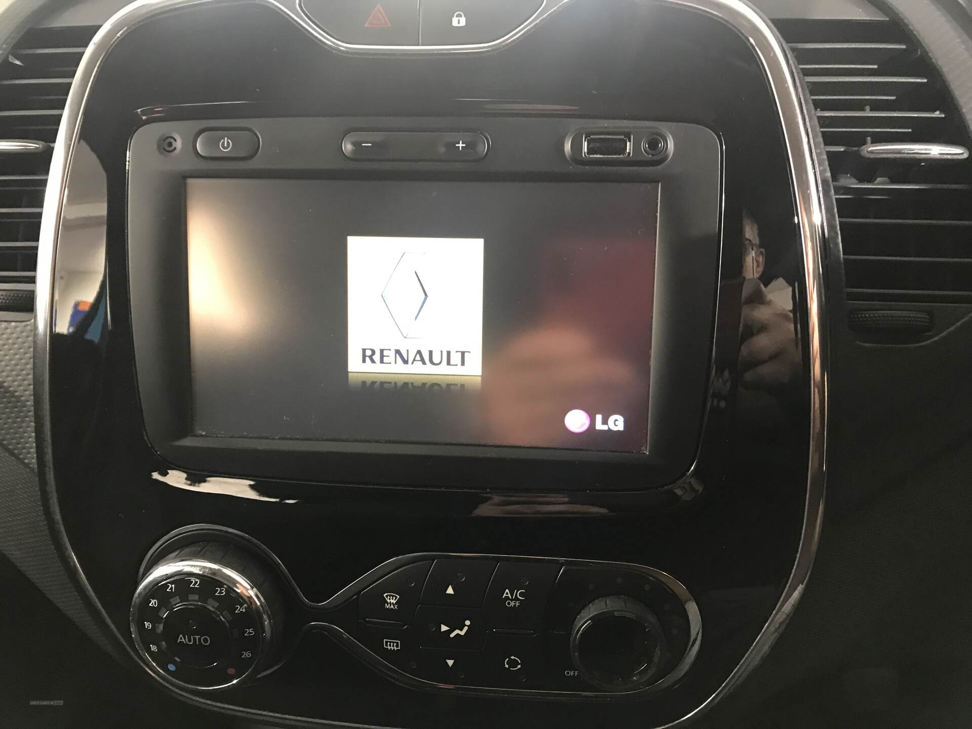 Renault Captur DIESEL HATCHBACK in Antrim