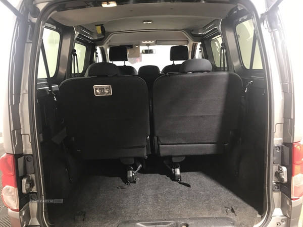 Nissan NV 7 Seater in Antrim