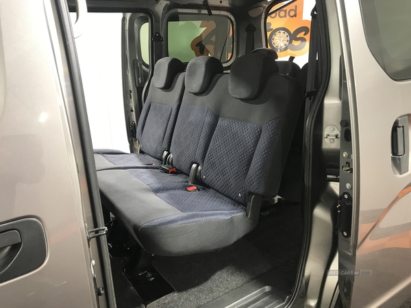 Nissan NV 7 Seater in Antrim