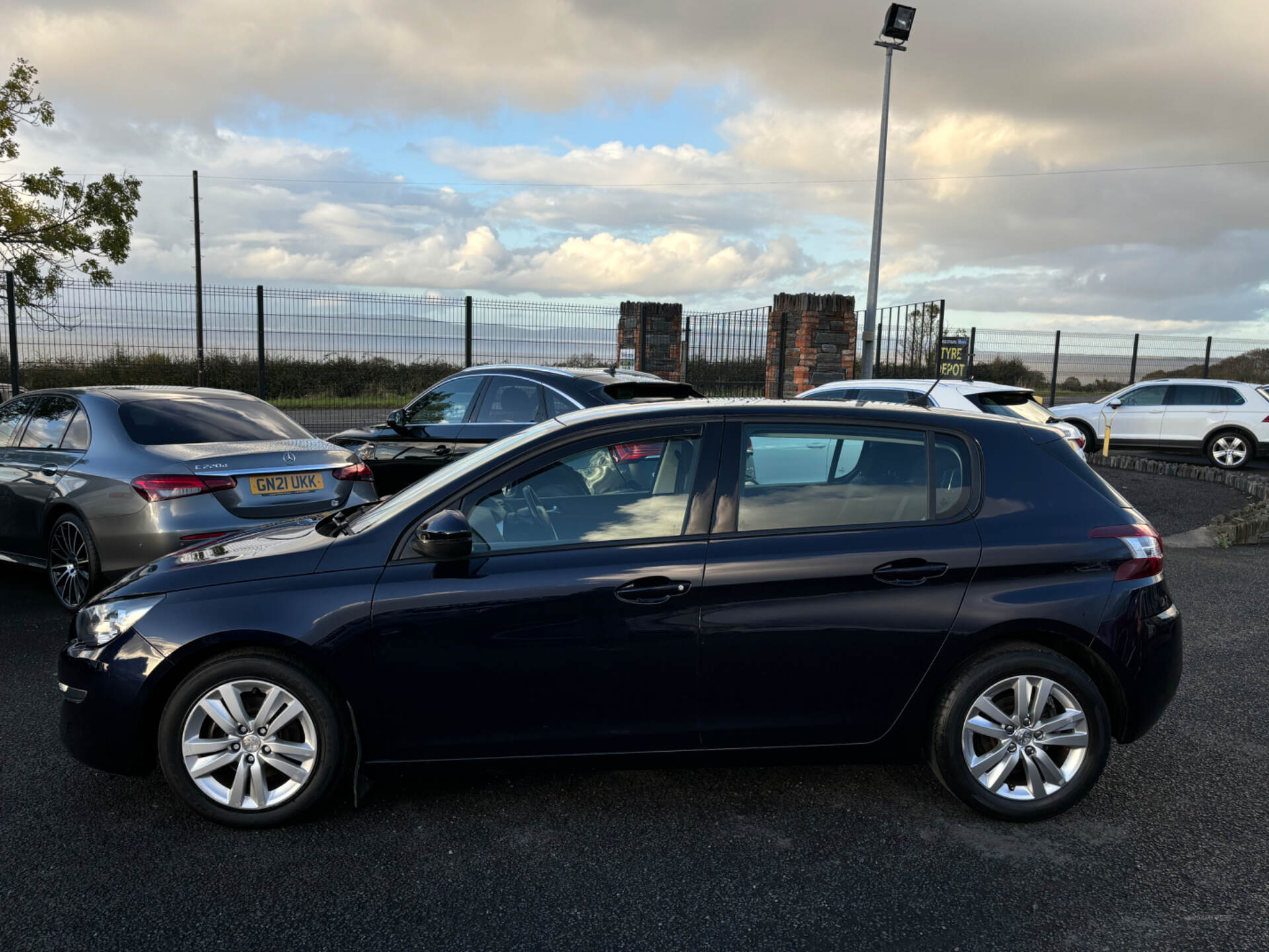 Peugeot 308 DIESEL HATCHBACK in Derry / Londonderry