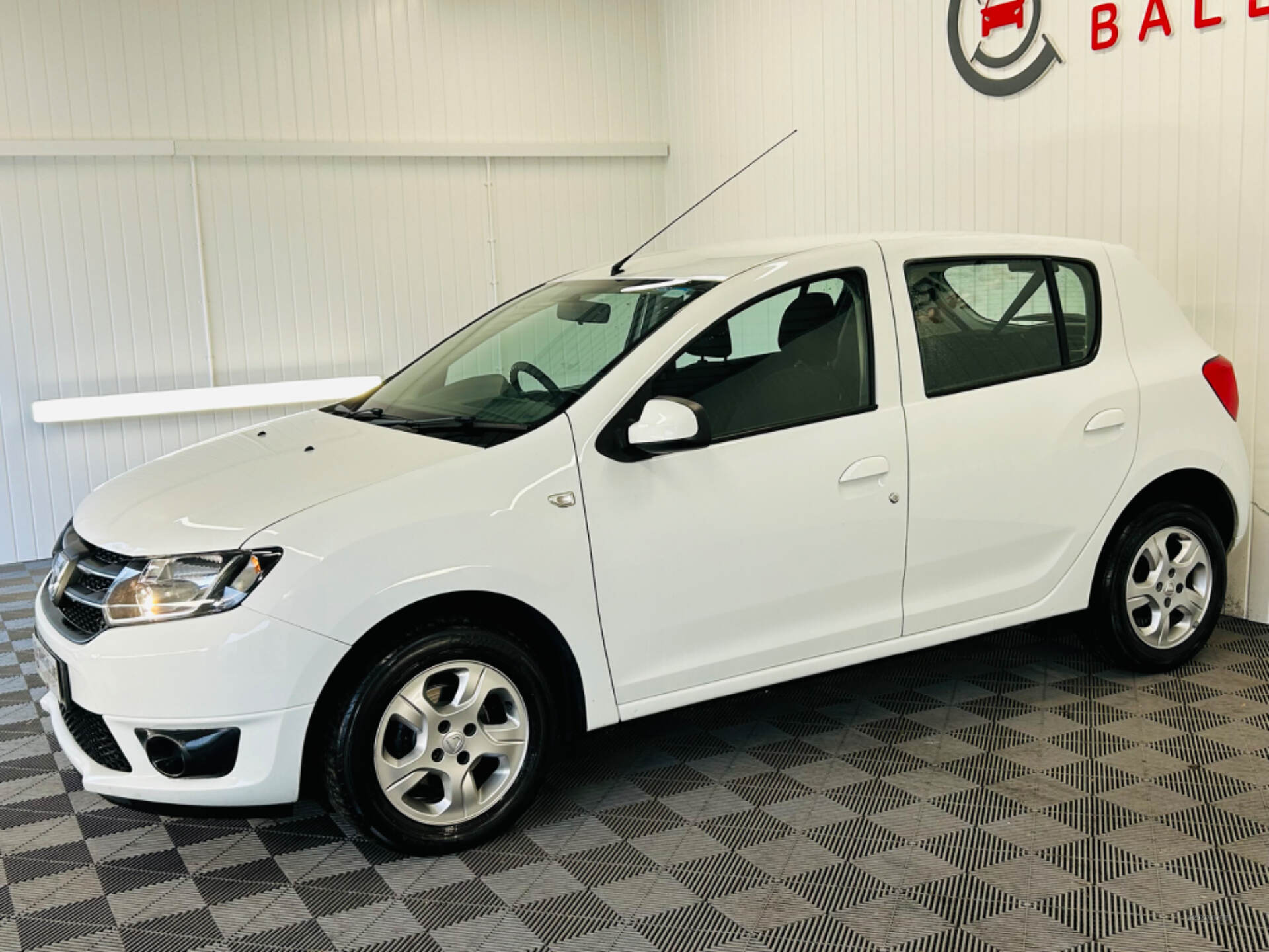 Dacia Sandero HATCHBACK in Antrim