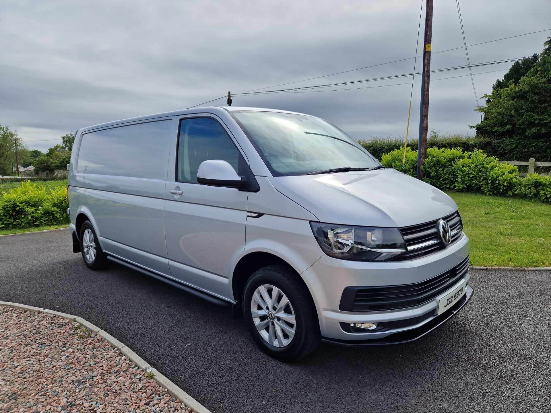 Volkswagen Transporter T30 LWB DIESEL in Down