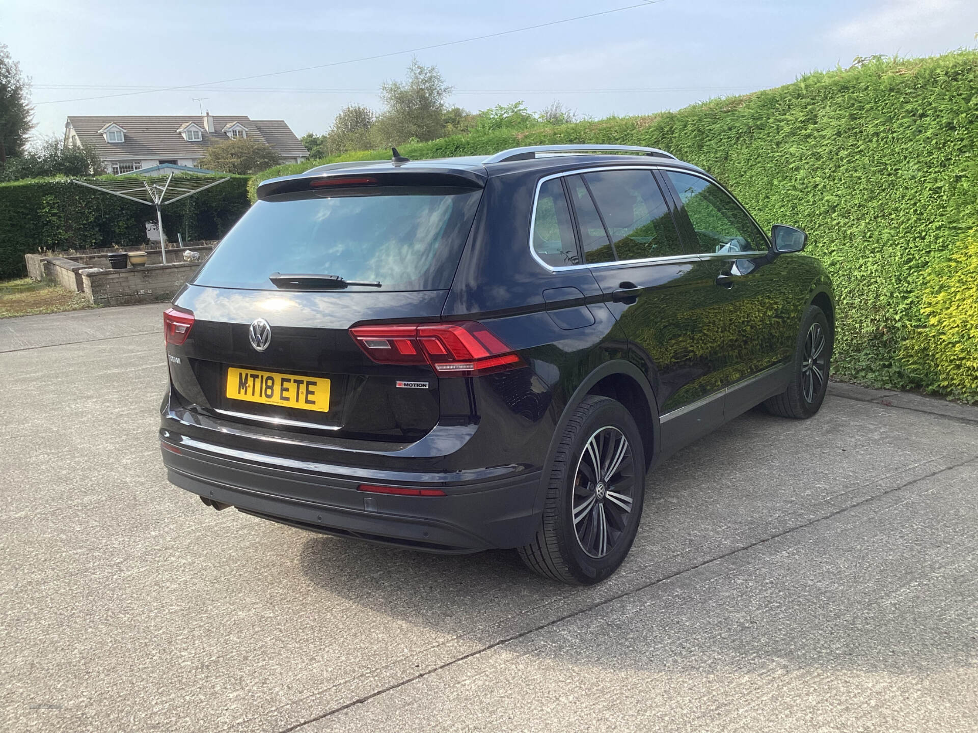 Volkswagen Tiguan DIESEL ESTATE in Down