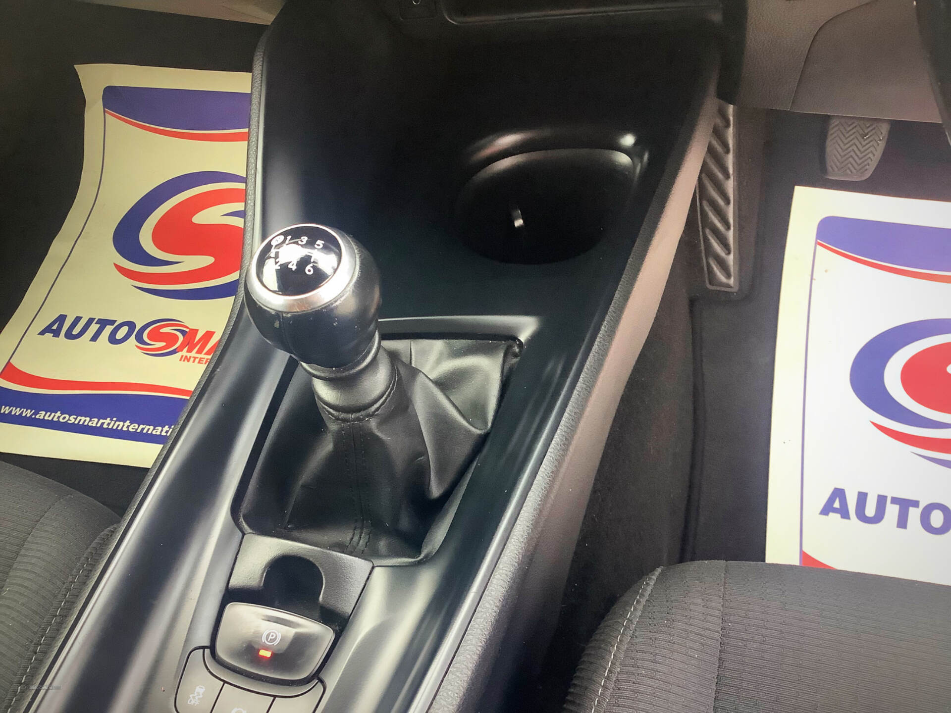 Jun 2017 Toyota C-HR 1.2T Icon 5dr