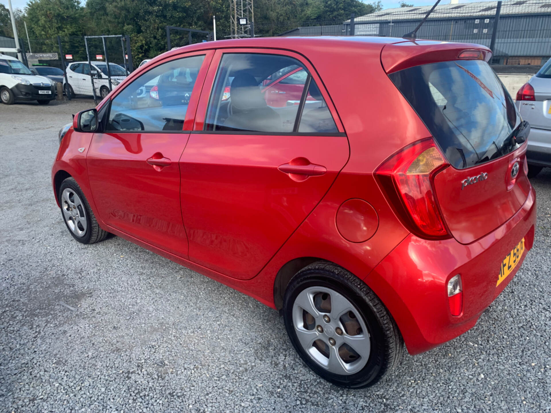 Kia Picanto HATCHBACK in Down