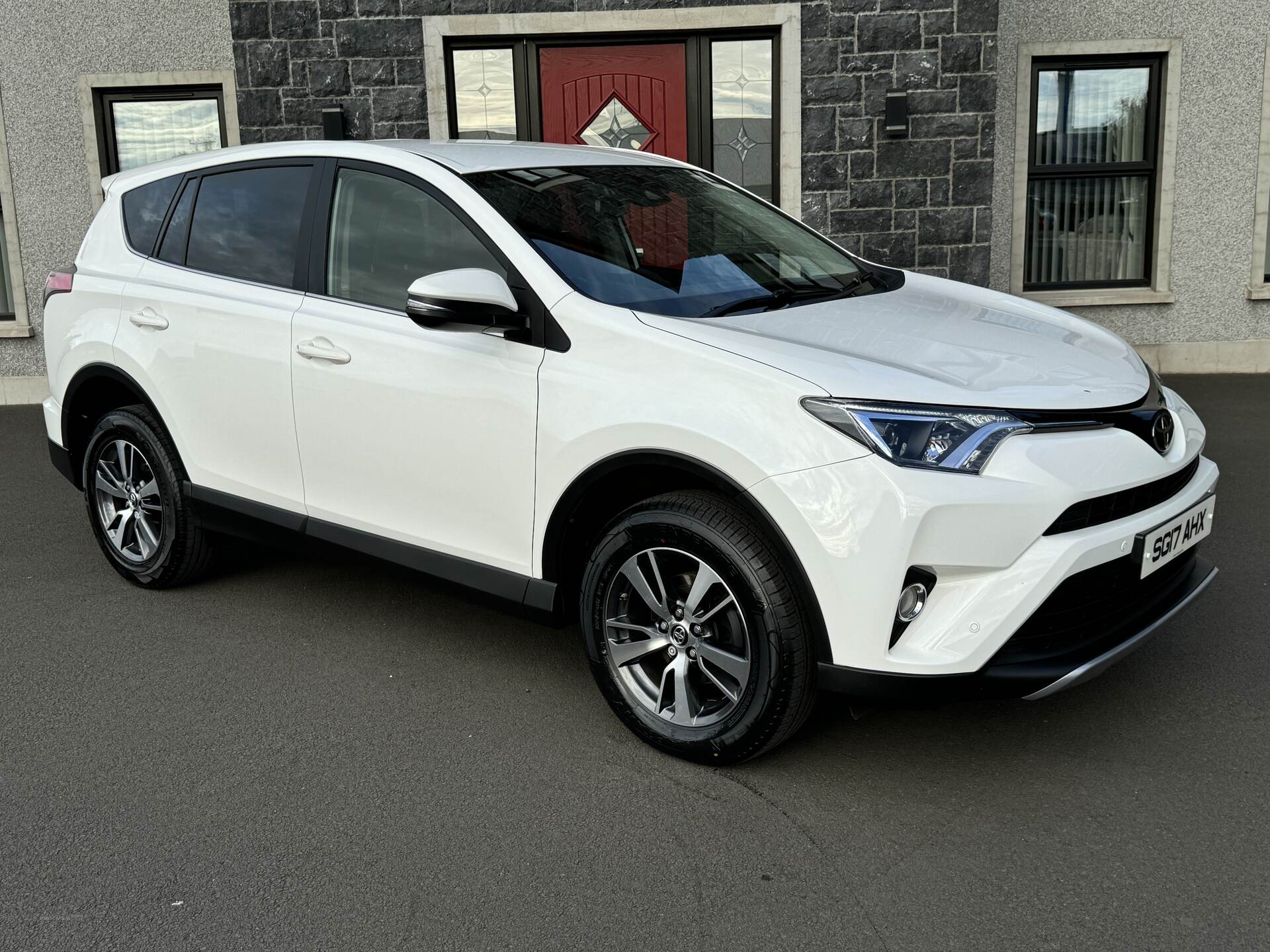 Toyota RAV4 DIESEL ESTATE in Antrim