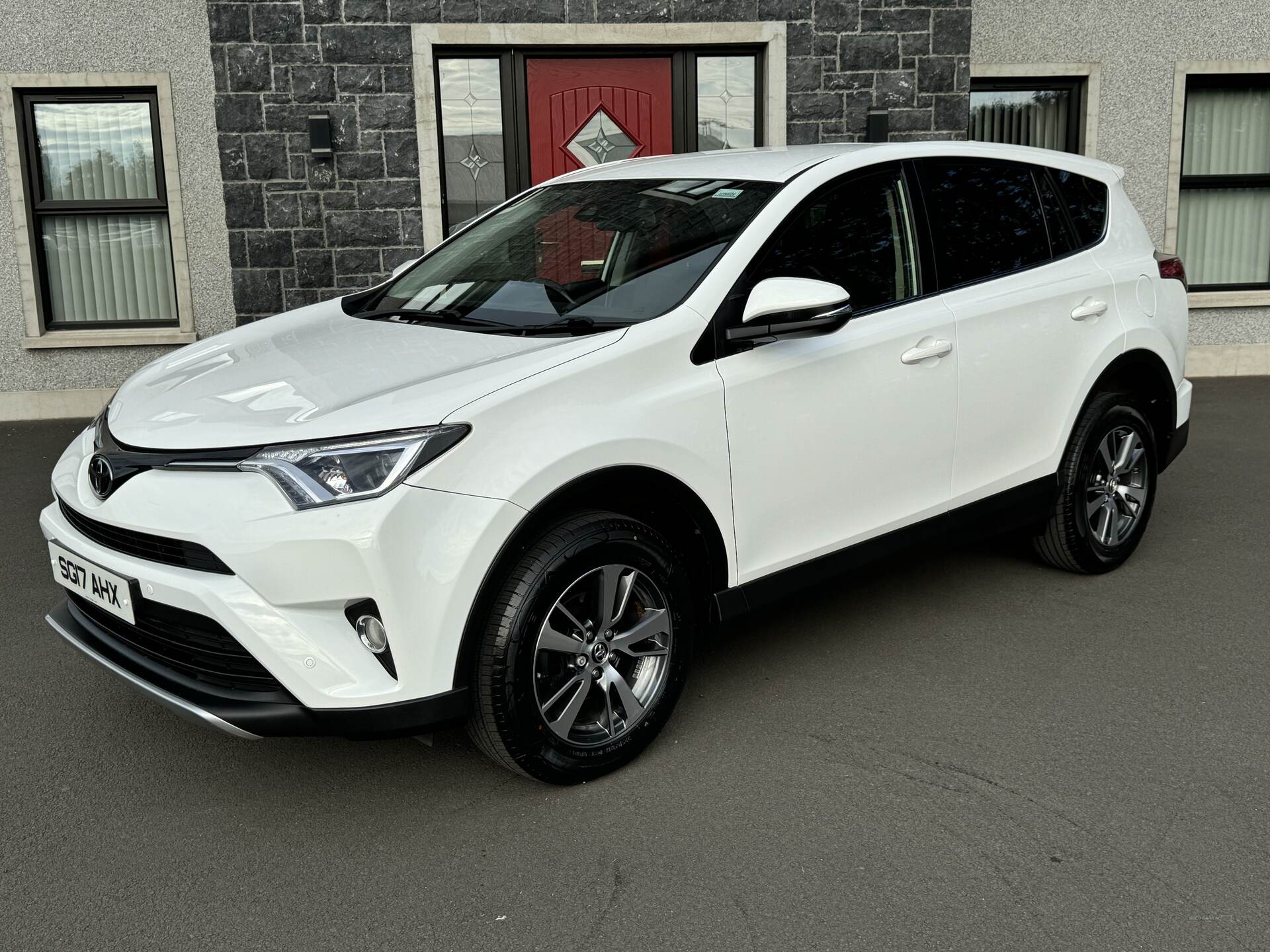 Toyota RAV4 DIESEL ESTATE in Antrim