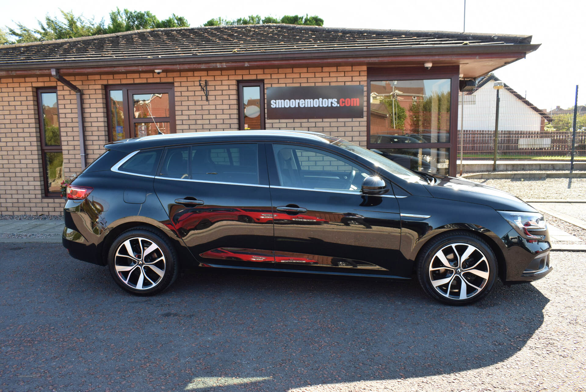 Renault Megane DIESEL SPORT TOURER in Antrim