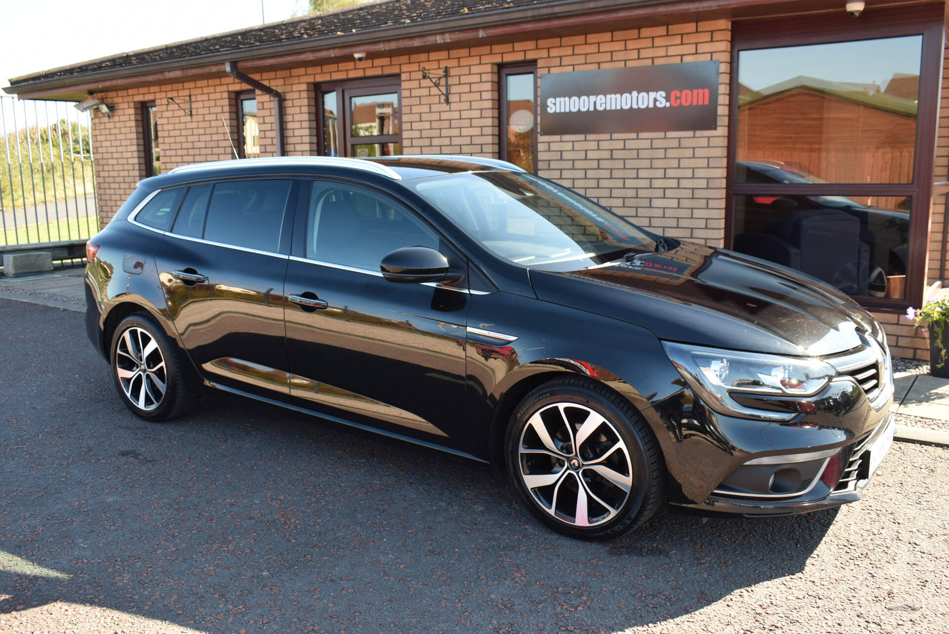 Renault Megane DIESEL SPORT TOURER in Antrim