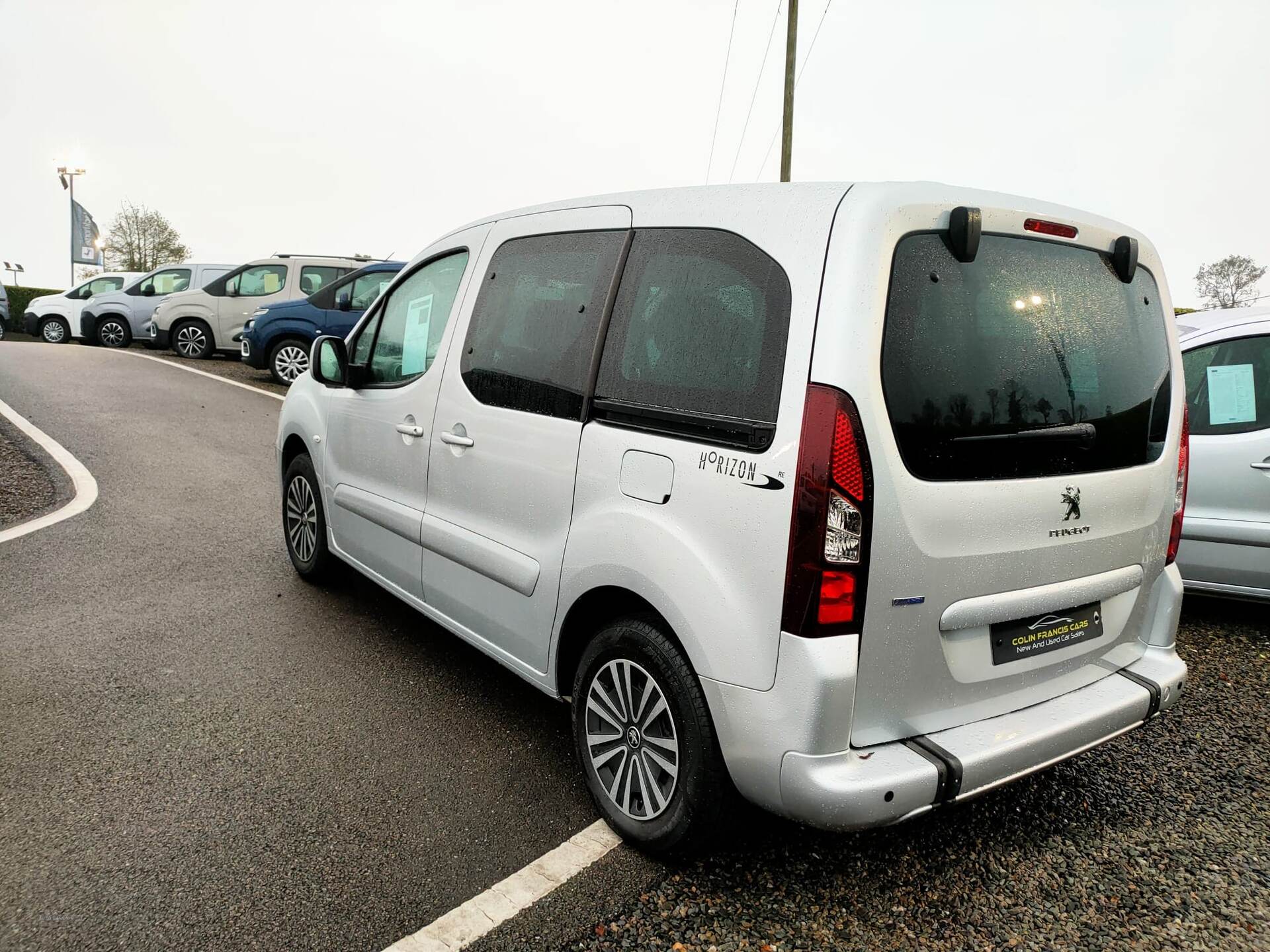 Aug 2016 Peugeot Partner Tepee 1.6 BlueHDi 100 Allure 5dr