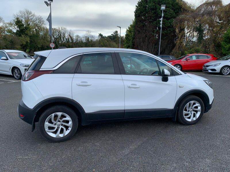 Aug 2020 Vauxhall Crossland X 1.5 Turbo D [102] Bus Ed Nav 5dr [S/S]