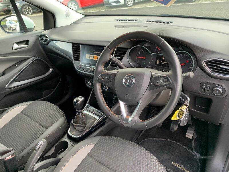 Aug 2020 Vauxhall Crossland X 1.5 Turbo D [102] Bus Ed Nav 5dr [S/S]