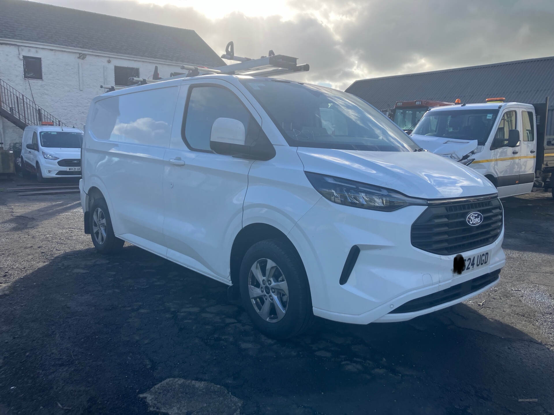 May 2024 Ford Transit Custom 2.0 EcoBlue 136ps H1 Van Limited