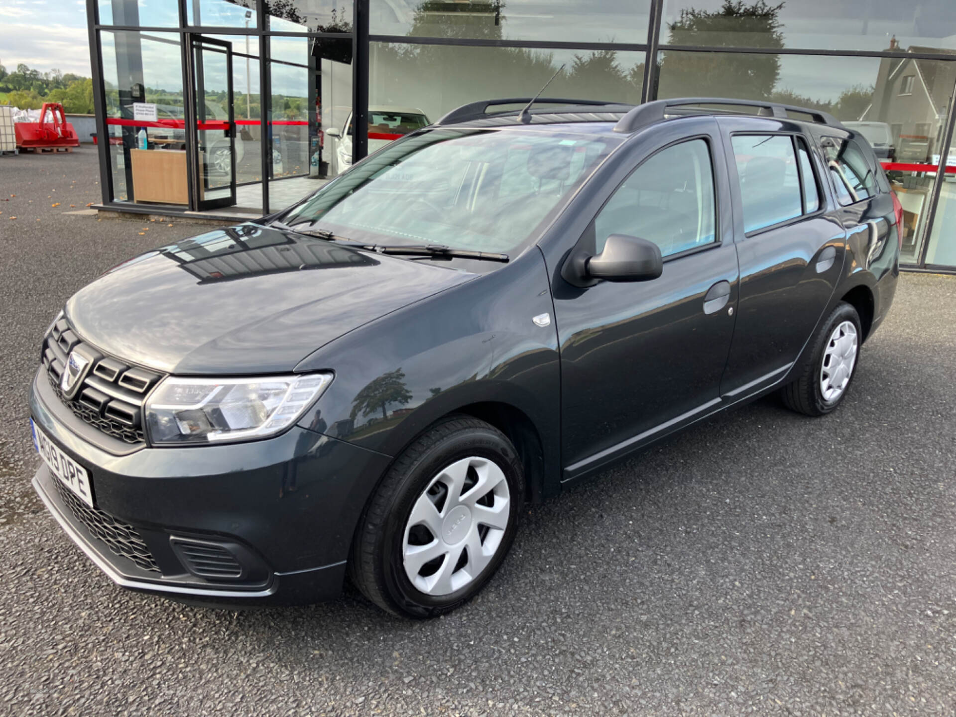 Dacia Logan MCV ESTATE in Armagh