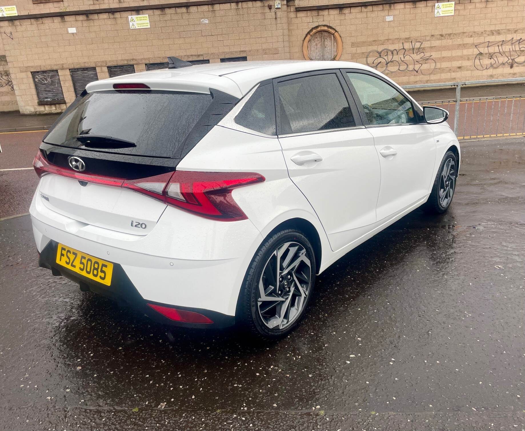 Hyundai i20 HATCHBACK in Down