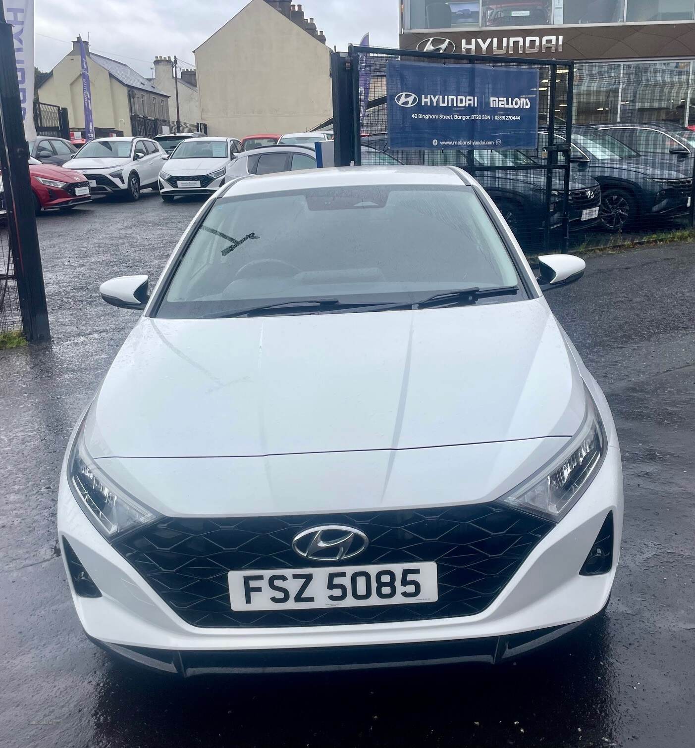 Hyundai i20 HATCHBACK in Down