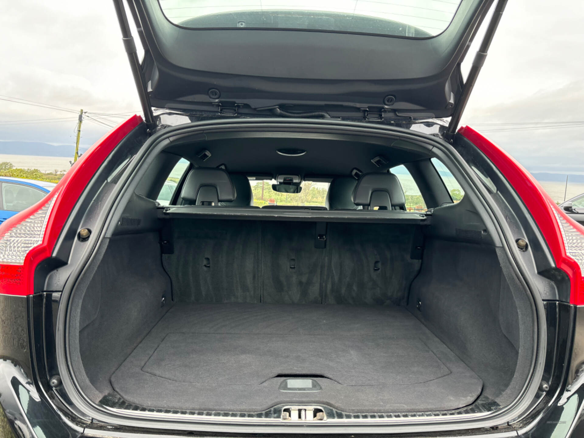 Volvo XC60 DIESEL ESTATE in Derry / Londonderry