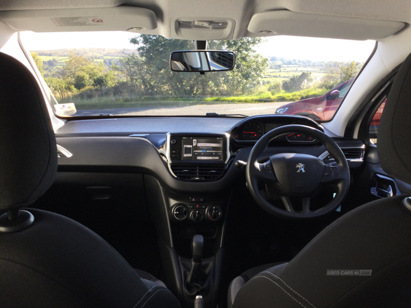 Peugeot 208 HATCHBACK in Derry / Londonderry