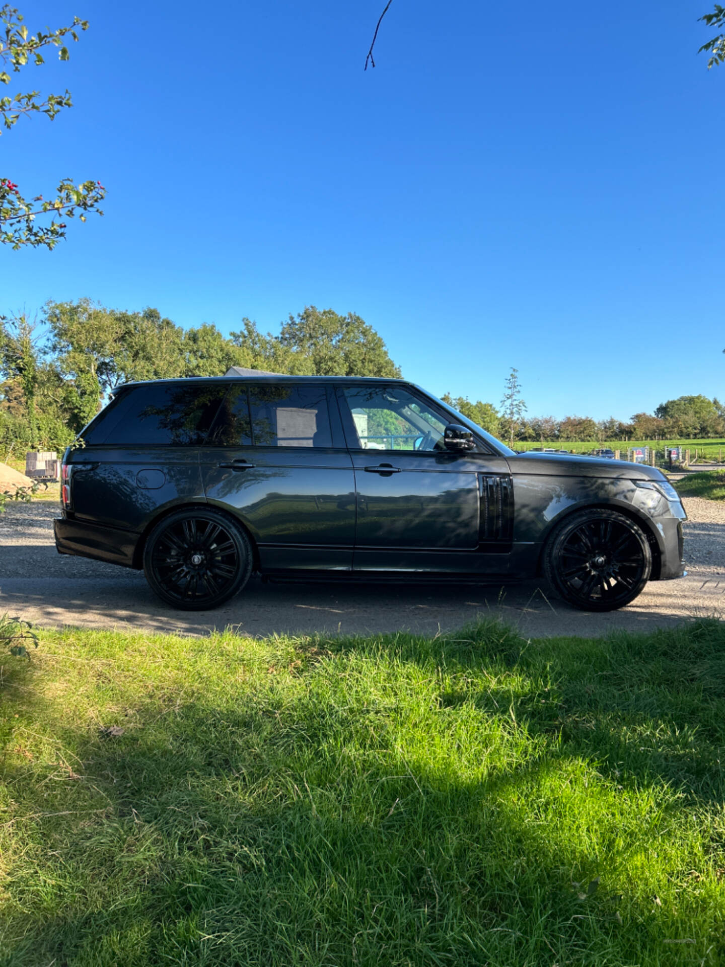 Land Rover Range Rover DIESEL ESTATE in Tyrone