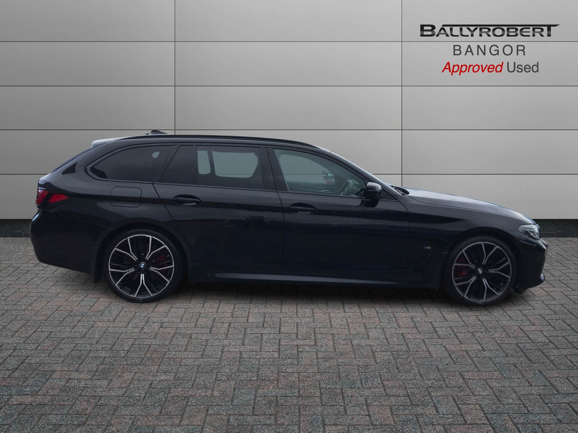 Jun 2023 BMW 5 Series 520d MHT M Sport 5dr Step Auto