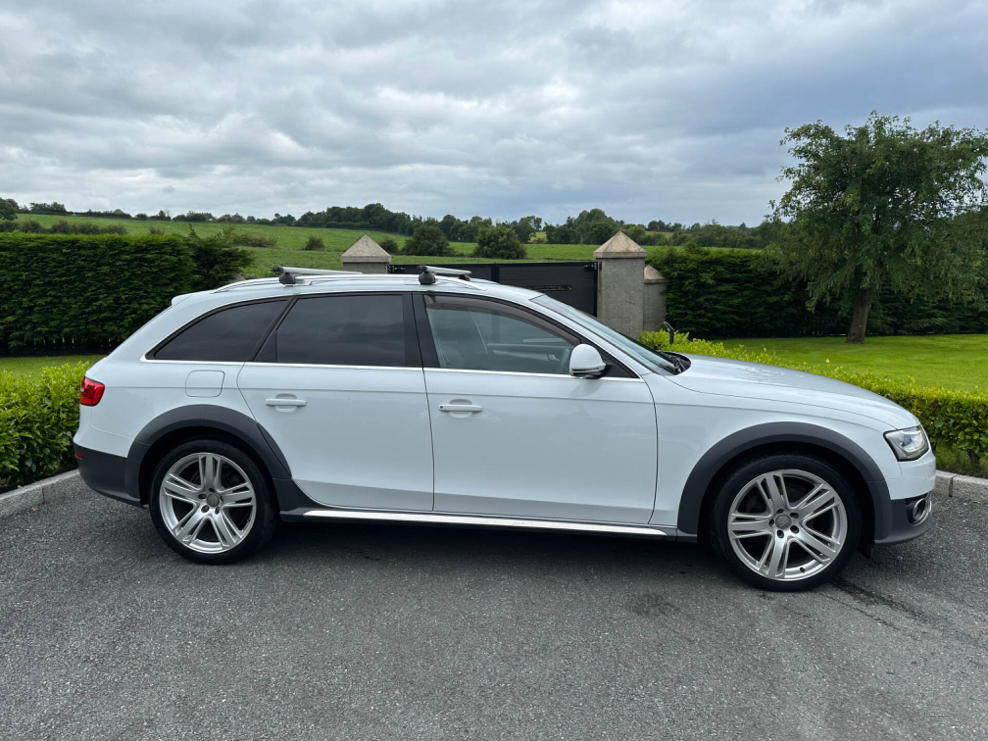 Apr 2015 Audi A4 2.0 TDI Quattro Sport 5dr S Tronic