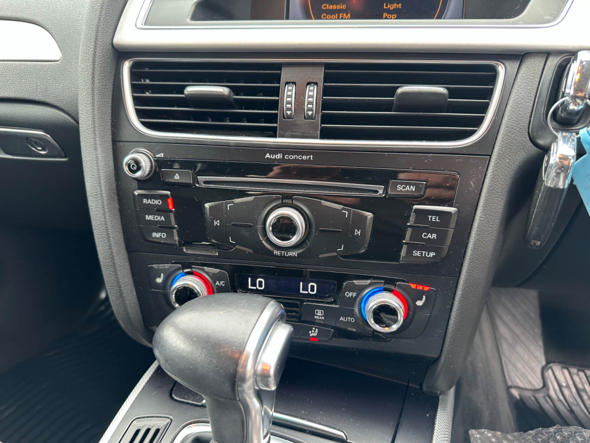 Apr 2015 Audi A4 2.0 TDI Quattro Sport 5dr S Tronic
