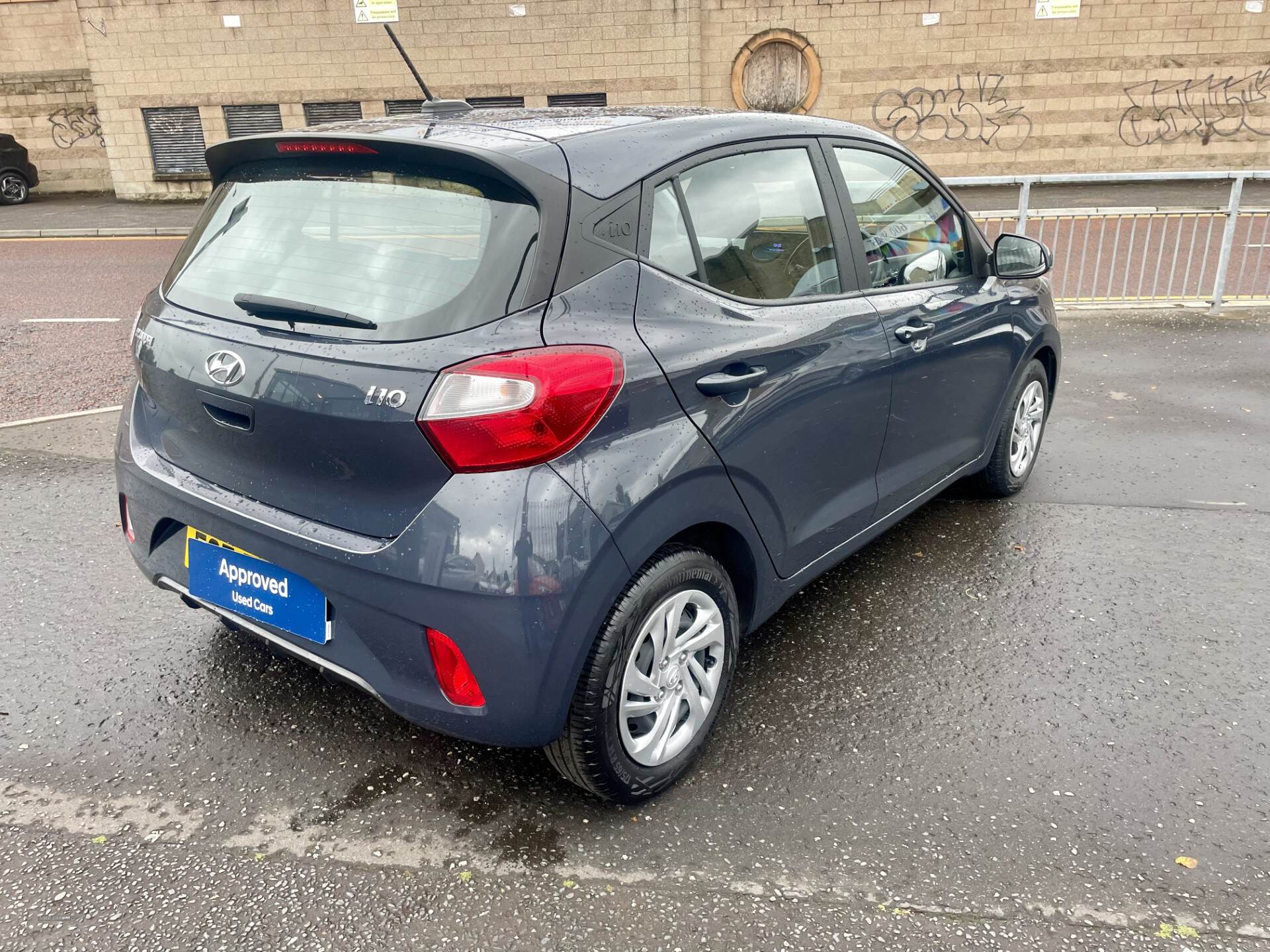 Hyundai i10 HATCHBACK in Down