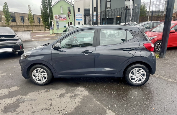 Hyundai i10 HATCHBACK in Down