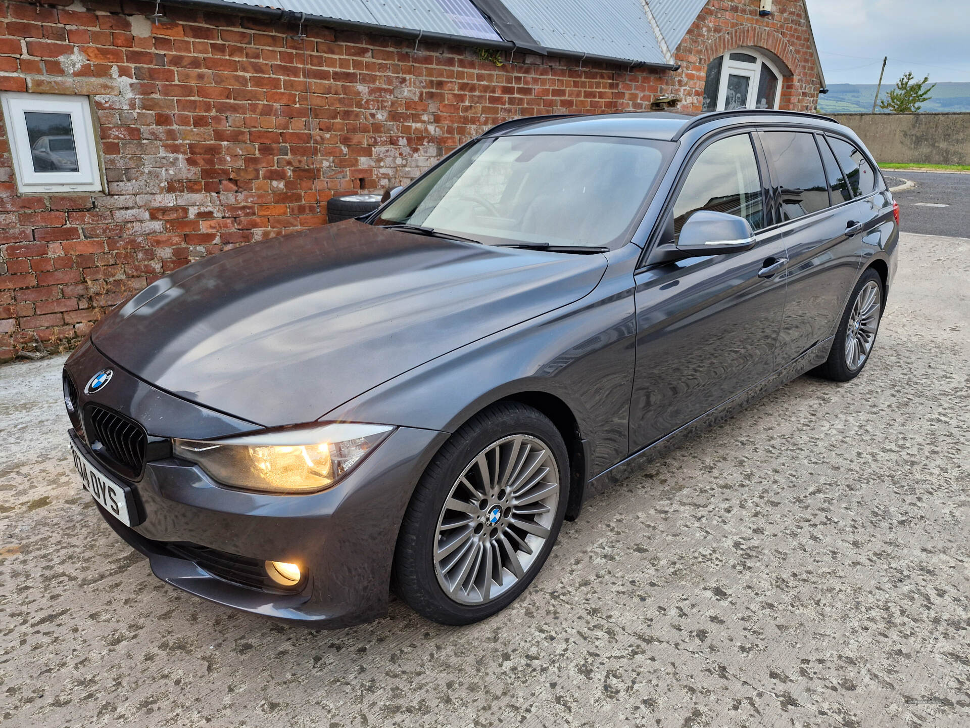 BMW 3 Series DIESEL TOURING in Derry / Londonderry