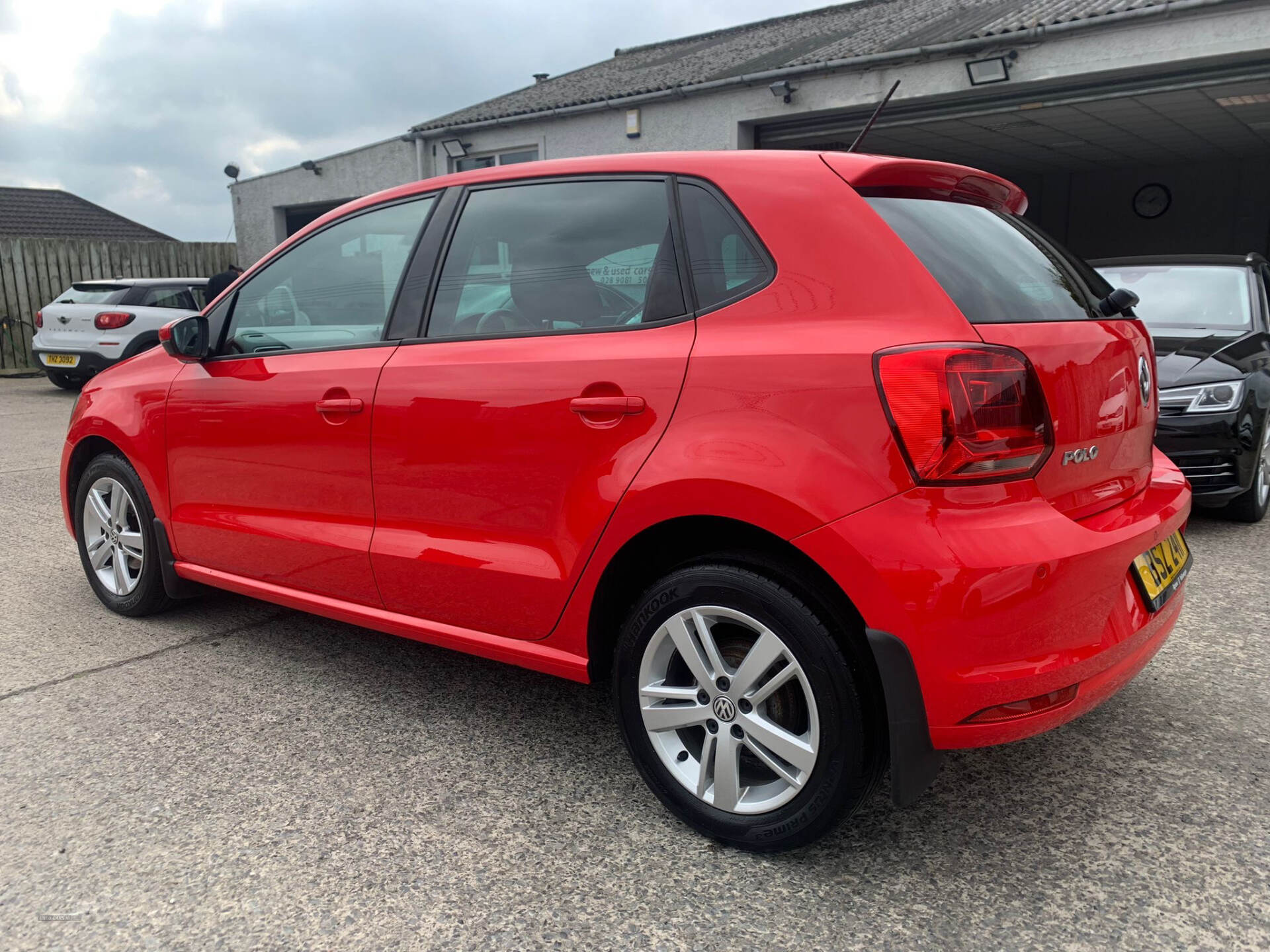 Volkswagen Polo HATCHBACK in Down