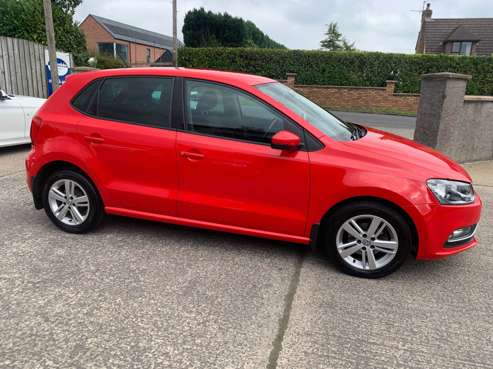 Volkswagen Polo HATCHBACK in Down