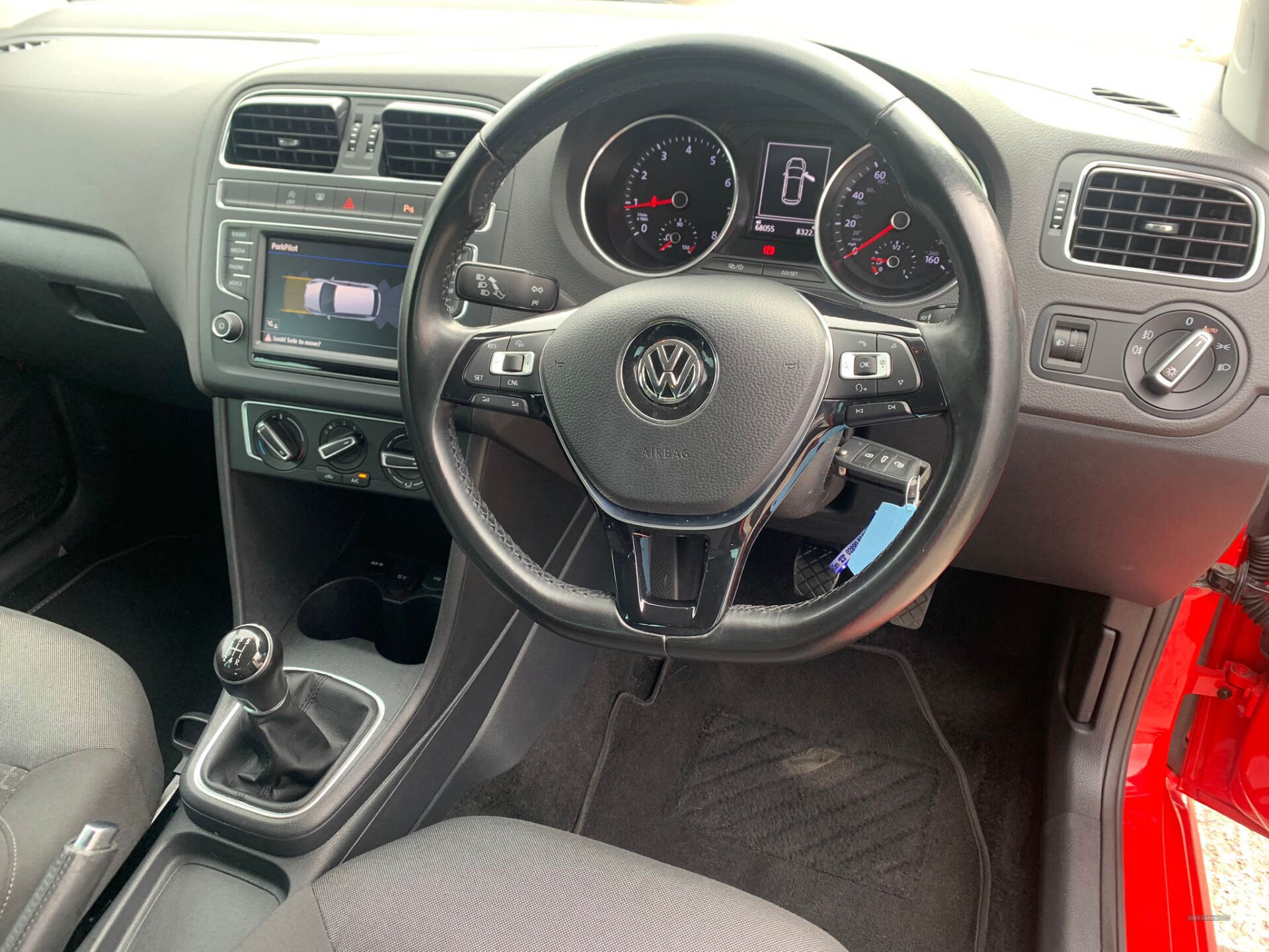 Volkswagen Polo HATCHBACK in Down