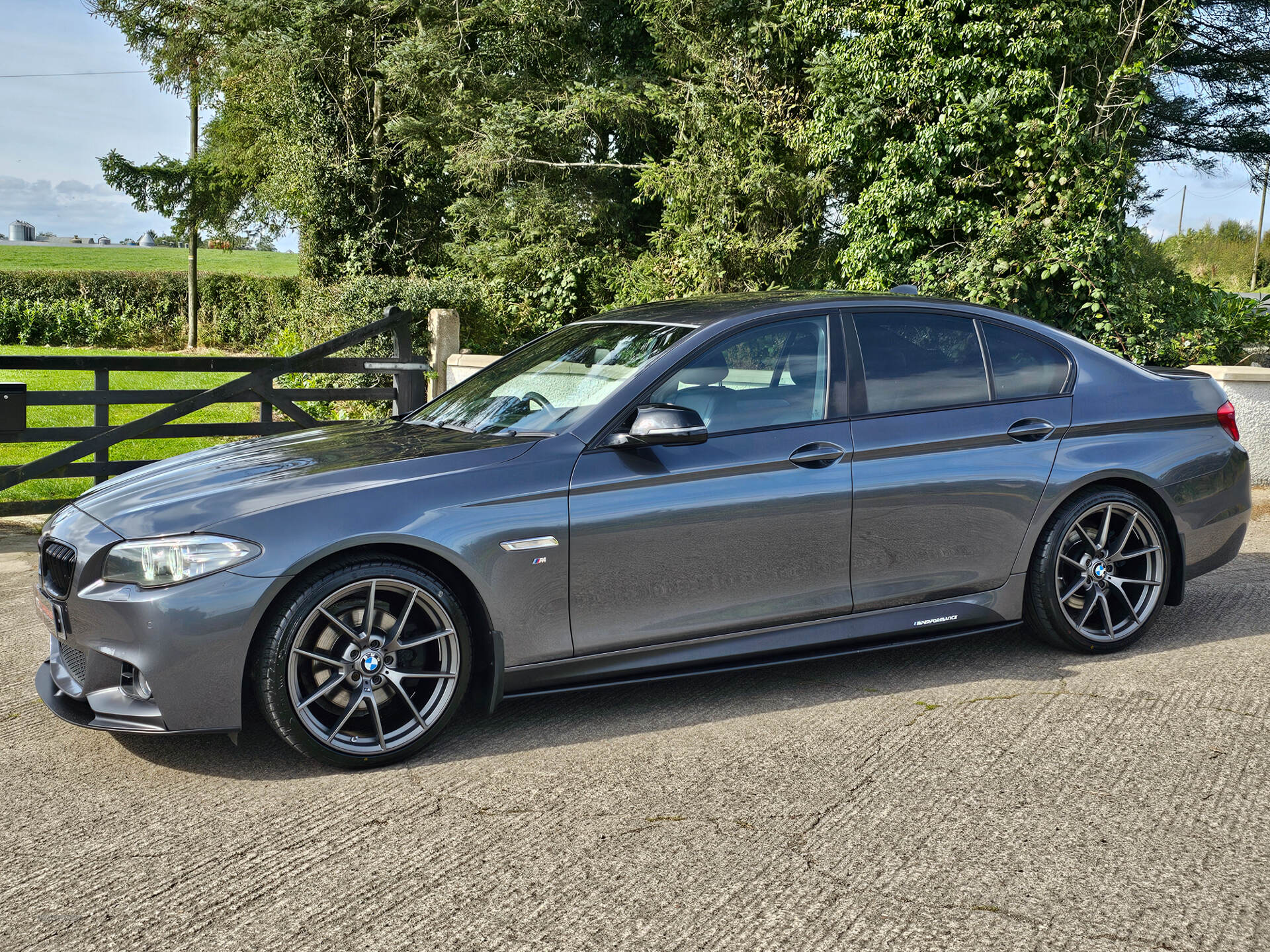 BMW 5 Series DIESEL SALOON in Tyrone