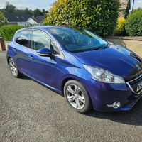 Peugeot 208 1.2 VTi Allure 5dr in Antrim