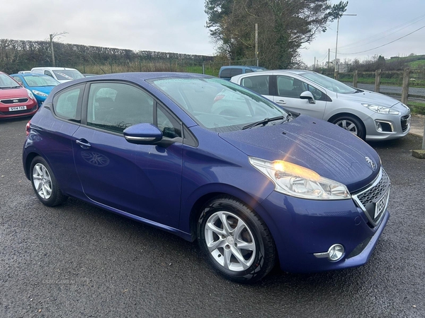 Peugeot 208 HATCHBACK in Antrim