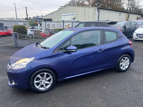 Peugeot 208 HATCHBACK in Antrim