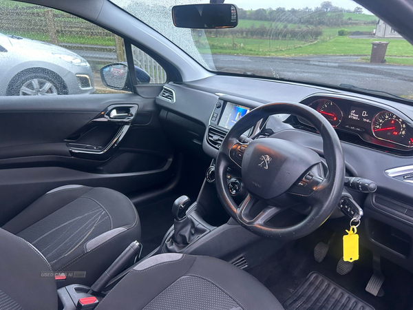 Peugeot 208 HATCHBACK in Antrim