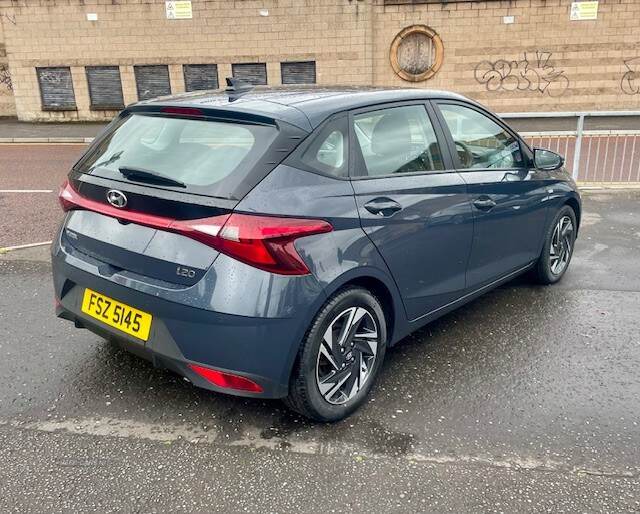 Hyundai i20 HATCHBACK in Down